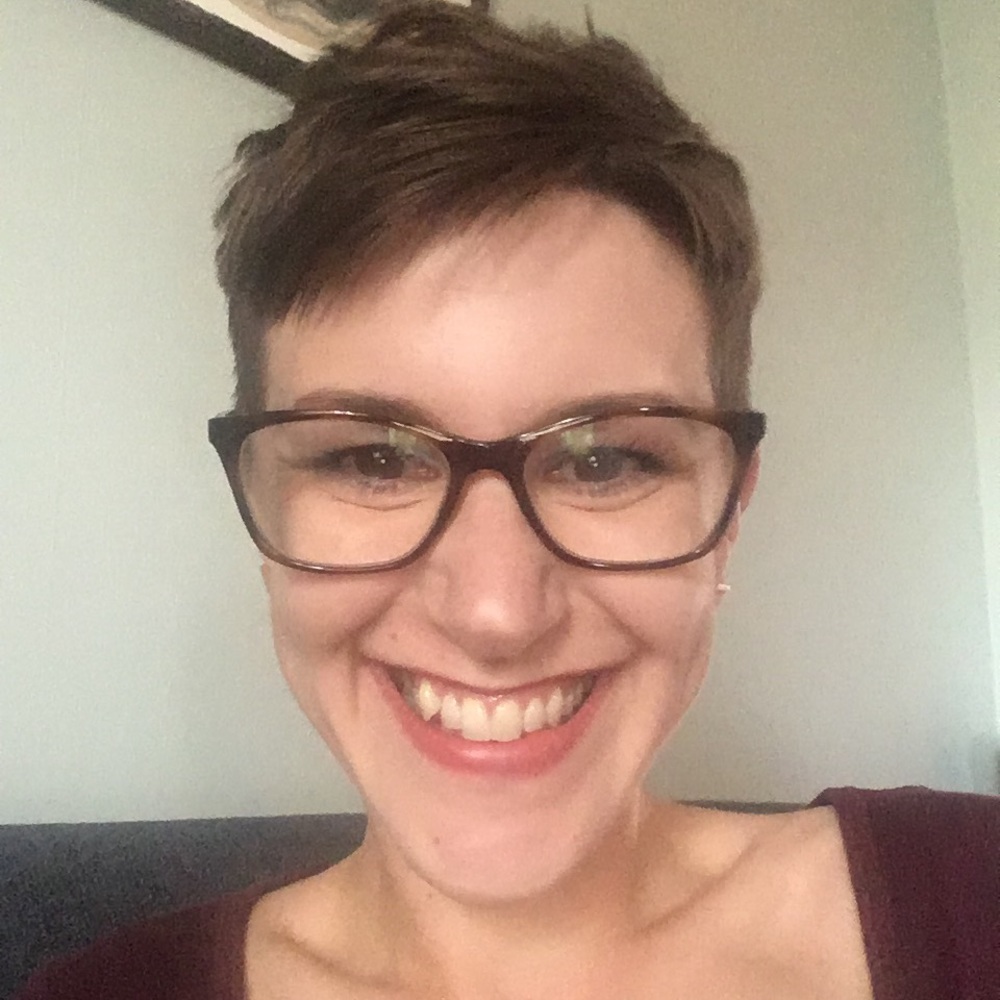 Meet your Posher, Alyssa